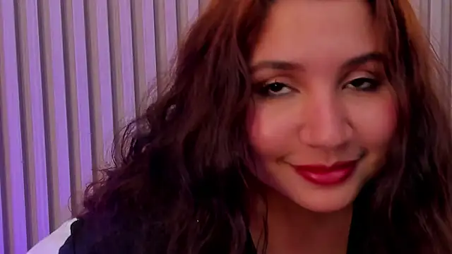 Victoria_Rosee webcam
