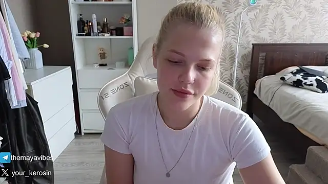 Maya_Rave live sex cam