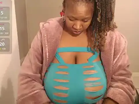 bustylisa1983 webcam