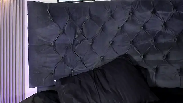 Alice_Jhons webcam