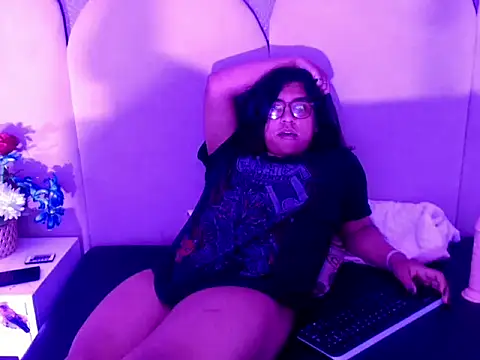 jessie_dark30 webcam