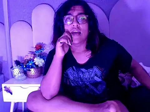 jessie_dark30 webcam