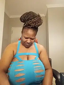bustylisa1983 webcam