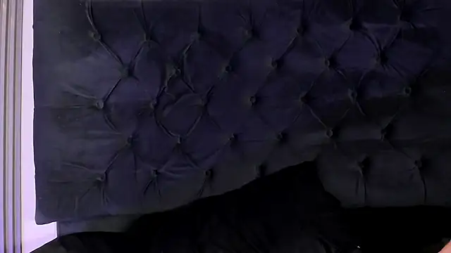 Alice_Jhons webcam