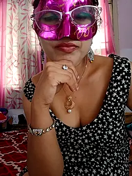 thanusi_2 🔇 online naked stream