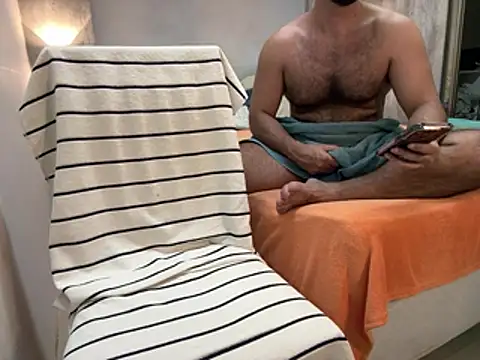 CasadoLutadorBigStuds webcam