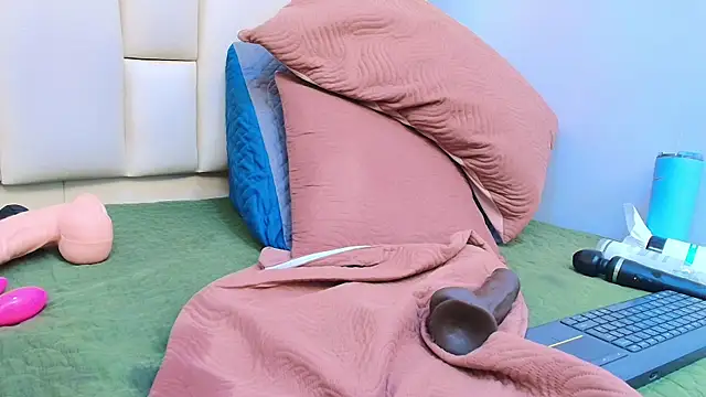 melany_roberts_ webcam