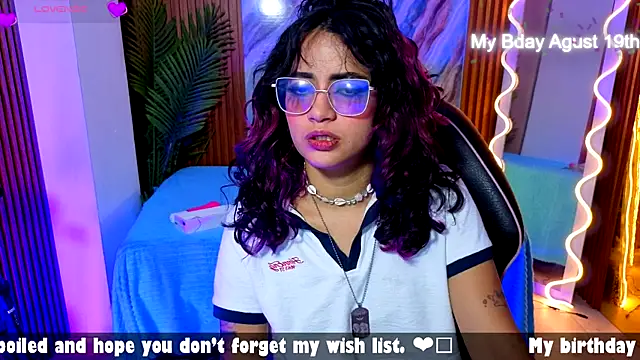 kristen_tay webcam