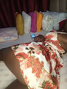 NicRaisaa live cam