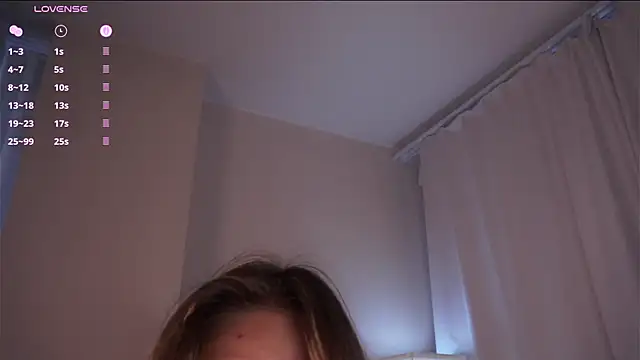 ClarineCasebolt webcam