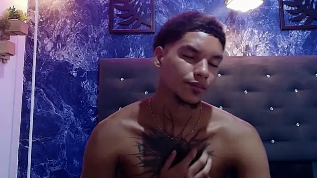kai_storm77 webcam