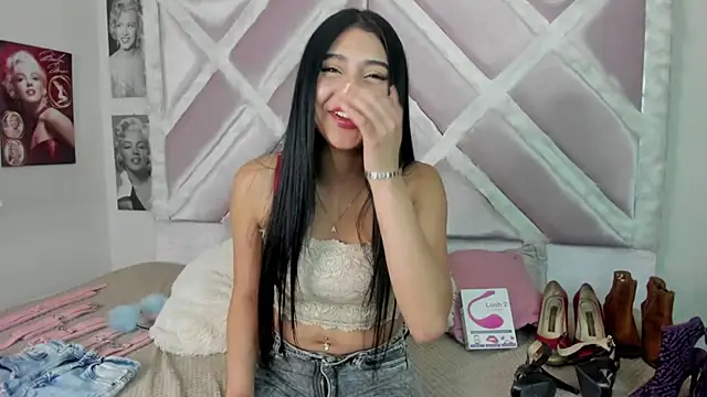 zoe_669 webcam