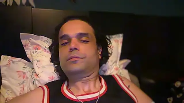icebergslim281 - Icebergslim281's free webcam - UK Sex Cams