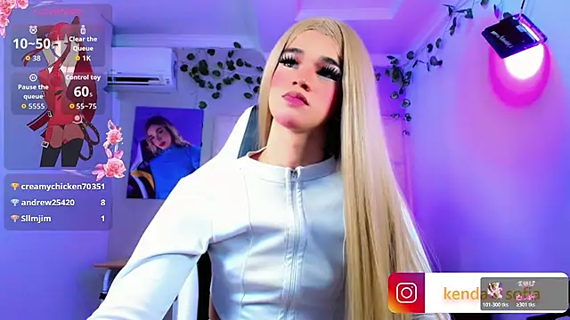 Sophiaa_doll_ webcam
