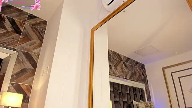 NaylaGrey webcam