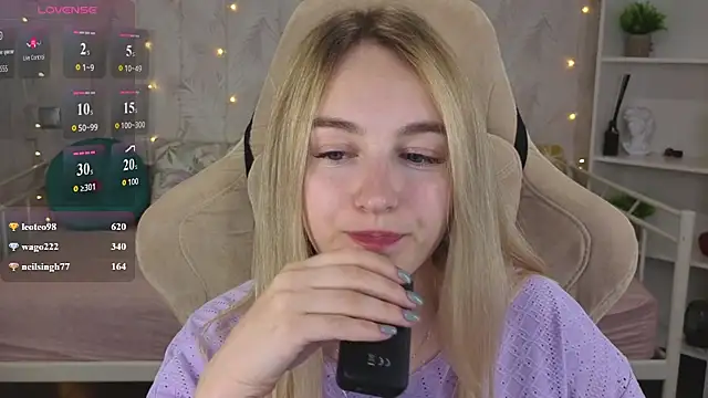 Shy_Polly webcam