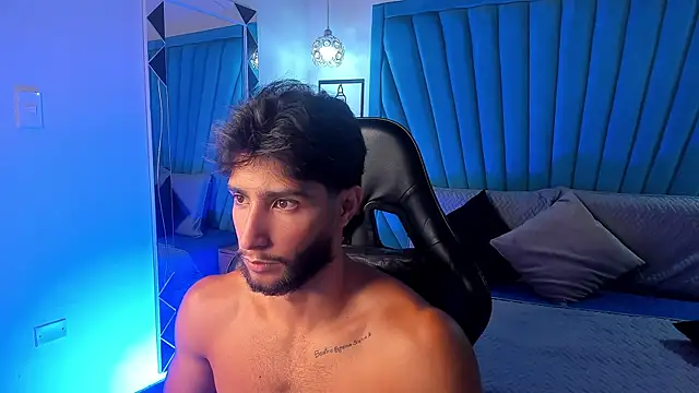 Emmet_CollinsJS webcam