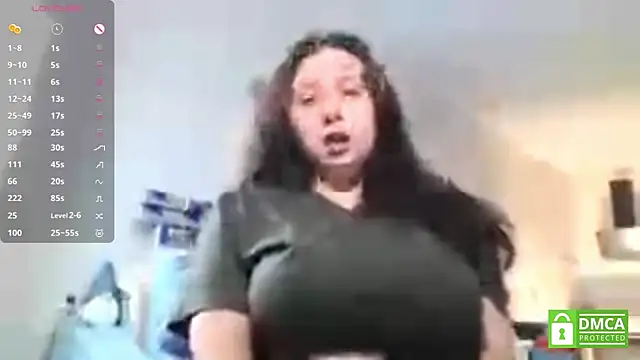WhitneySimon webcam