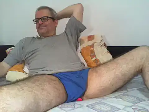 eyess12 (M mature) - EVERY 10 TOKENS I MASTURBATE 30 SECONDS