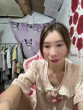 Adela-222 webcam