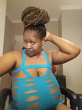 bustylisa1983 webcam