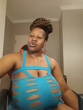bustylisa1983 webcam