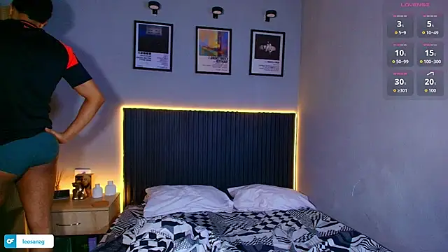 Leo_Savage_ webcam