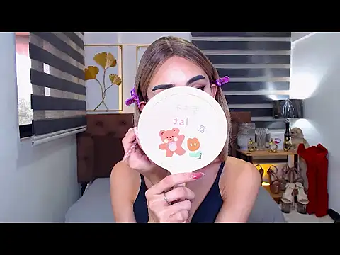 JuicyCockThea webcam
