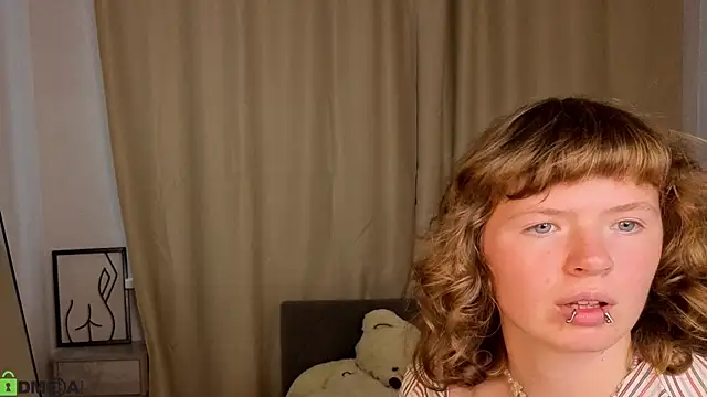 VioletDesiree webcam