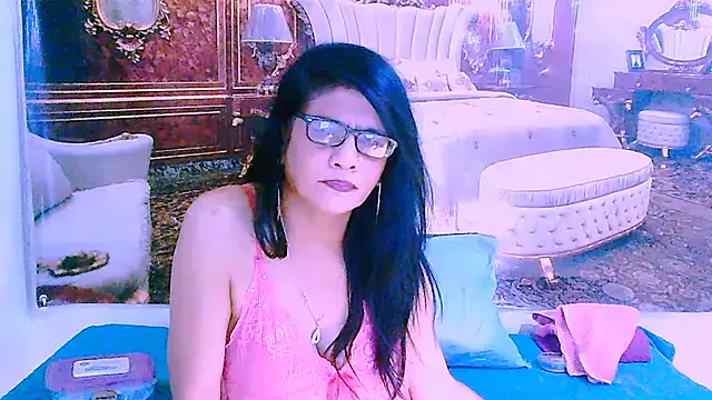 IndianAllure webcam