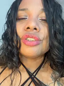 Rashell1_Queen
