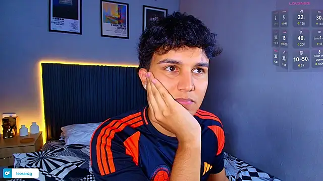 Leo_Savage_ webcam