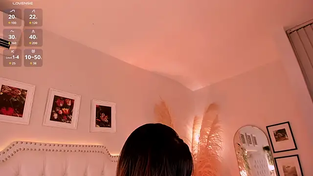 NikaVelvet1 webcam
