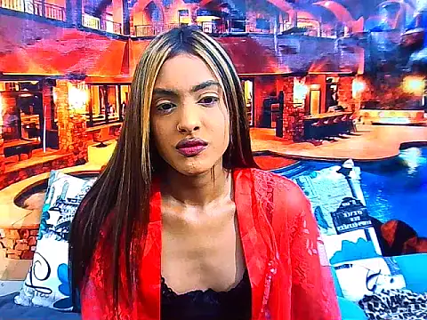 IndianPretty14u2Luv webcam
