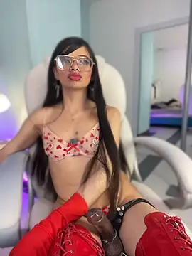 Emerald_gh webcam