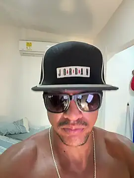 bigdick211292 webcam