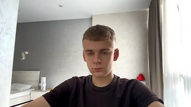 SoloFury live cam on StripChat