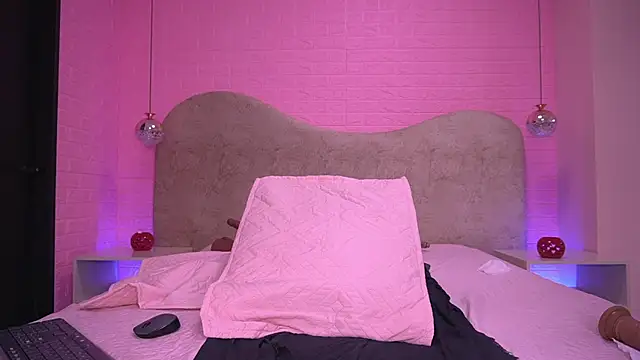 zzoe_ webcam