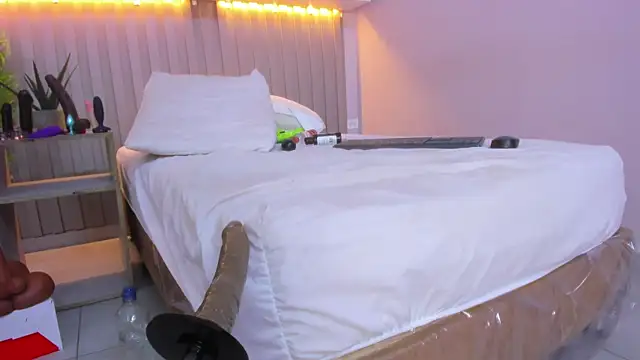 pinktaylor_ live sex cam