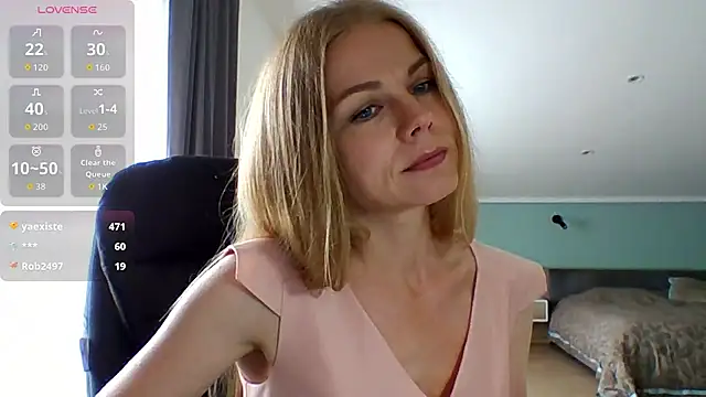 Tina5394 live cam on StripChat
