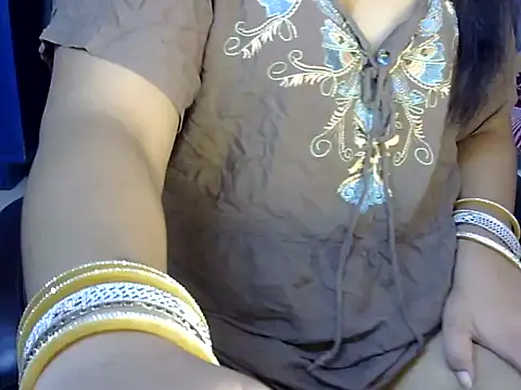lusty_kalpna live cam on StripChat
