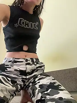 Loreenah live sex cam