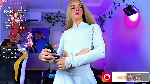 Sophiaa_doll_ webcam
