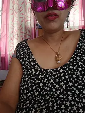 thanusi_2 🔇 online naked stream