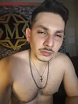 Xhurroo live cam on StripChat