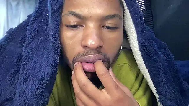 BlueIceCube live sex cam