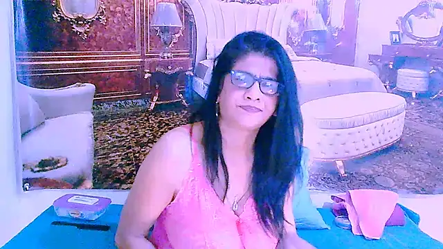 IndianAllure webcam
