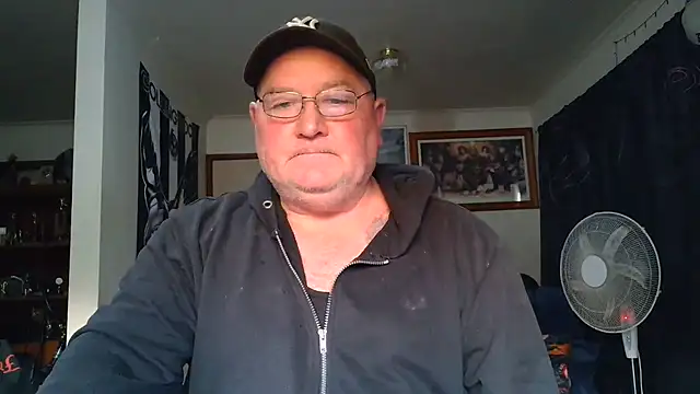 KINKYBLUEYES69 webcam