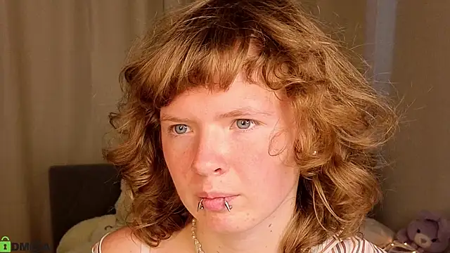 VioletDesiree webcam