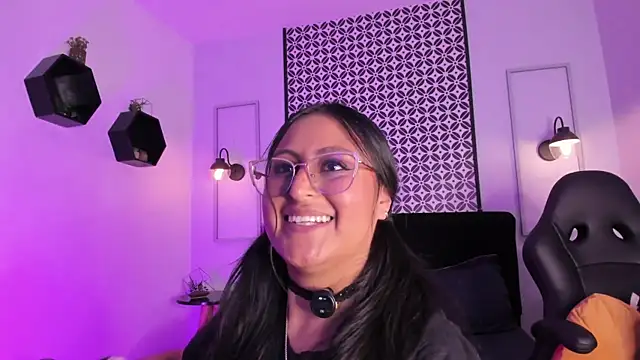 Amber_gold_ webcam